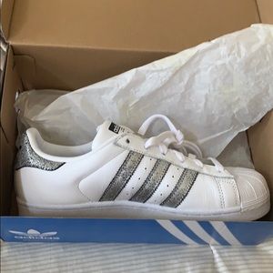 NIB Women’s Adidas Superstar Original sneakers.